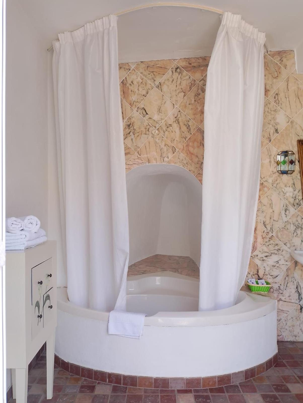Casa Rural Plaza De Santa Maria Cazorla Ngoại thất bức ảnh