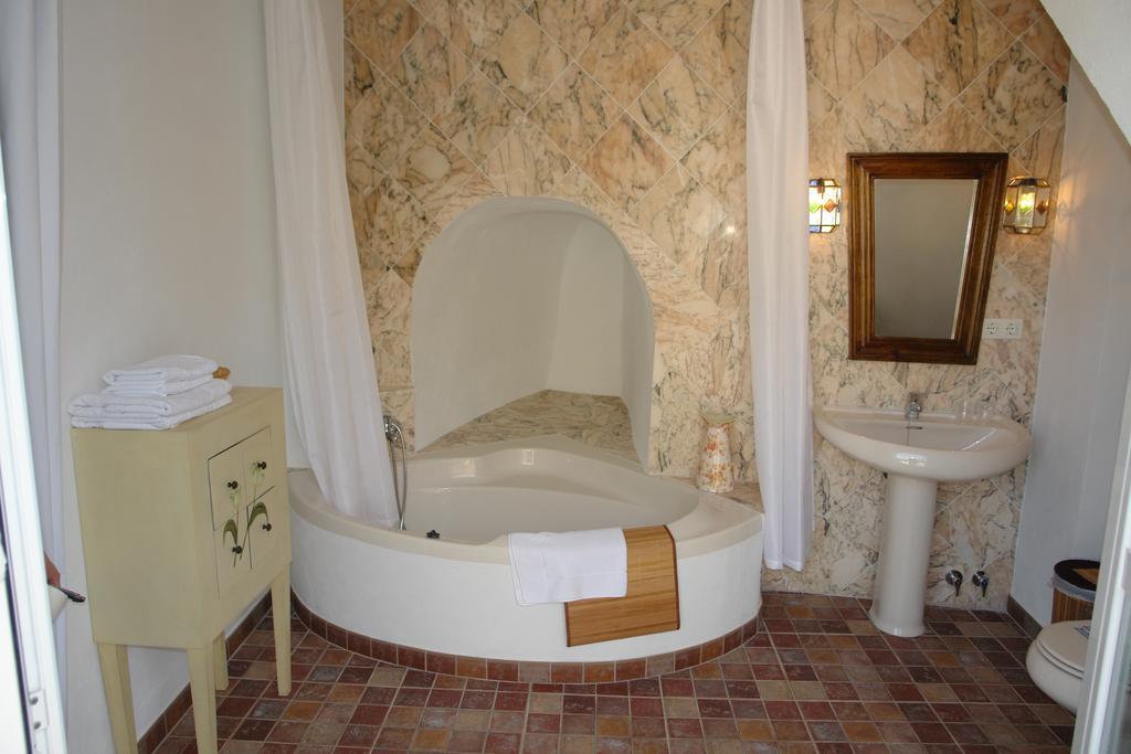 Casa Rural Plaza De Santa Maria Cazorla Ngoại thất bức ảnh